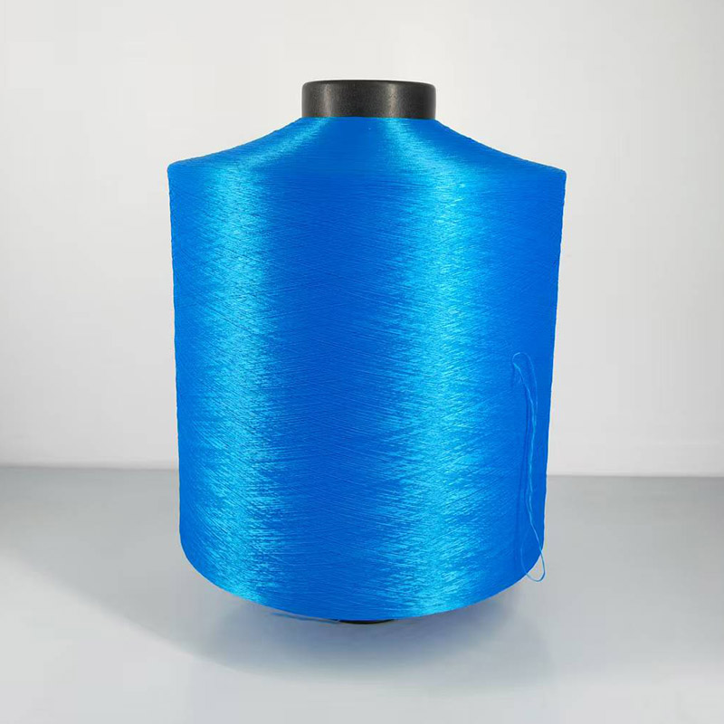 Sợi polyester màu xanh